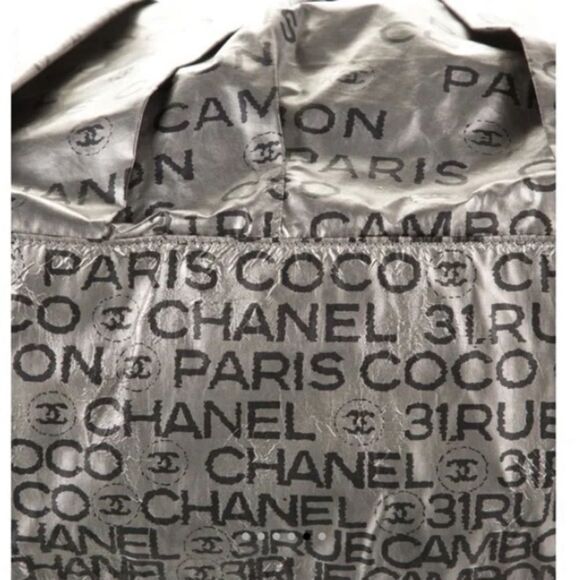 🌺CHANEL🌺 Metallic Unlimited Shoulder Bowler Bag - Picture 6 of 6